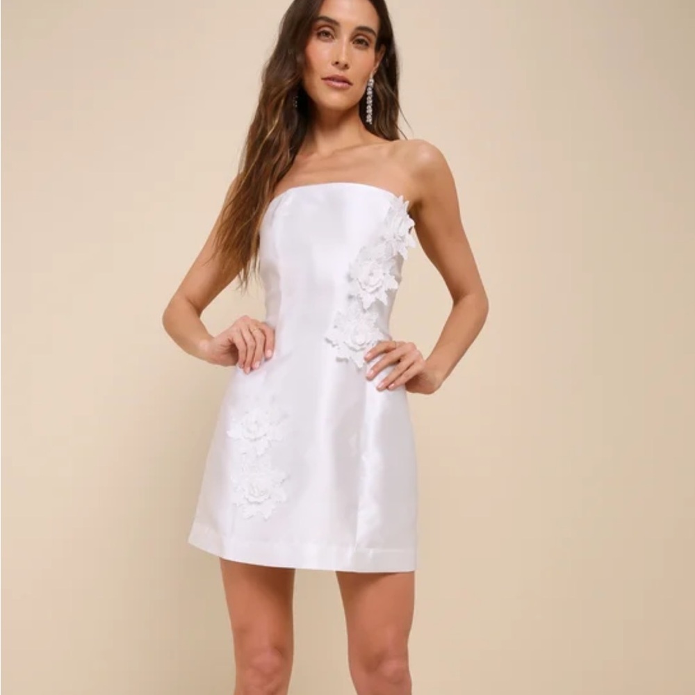 Brand new Lulu’s white midi dress. Size XS, tags attached